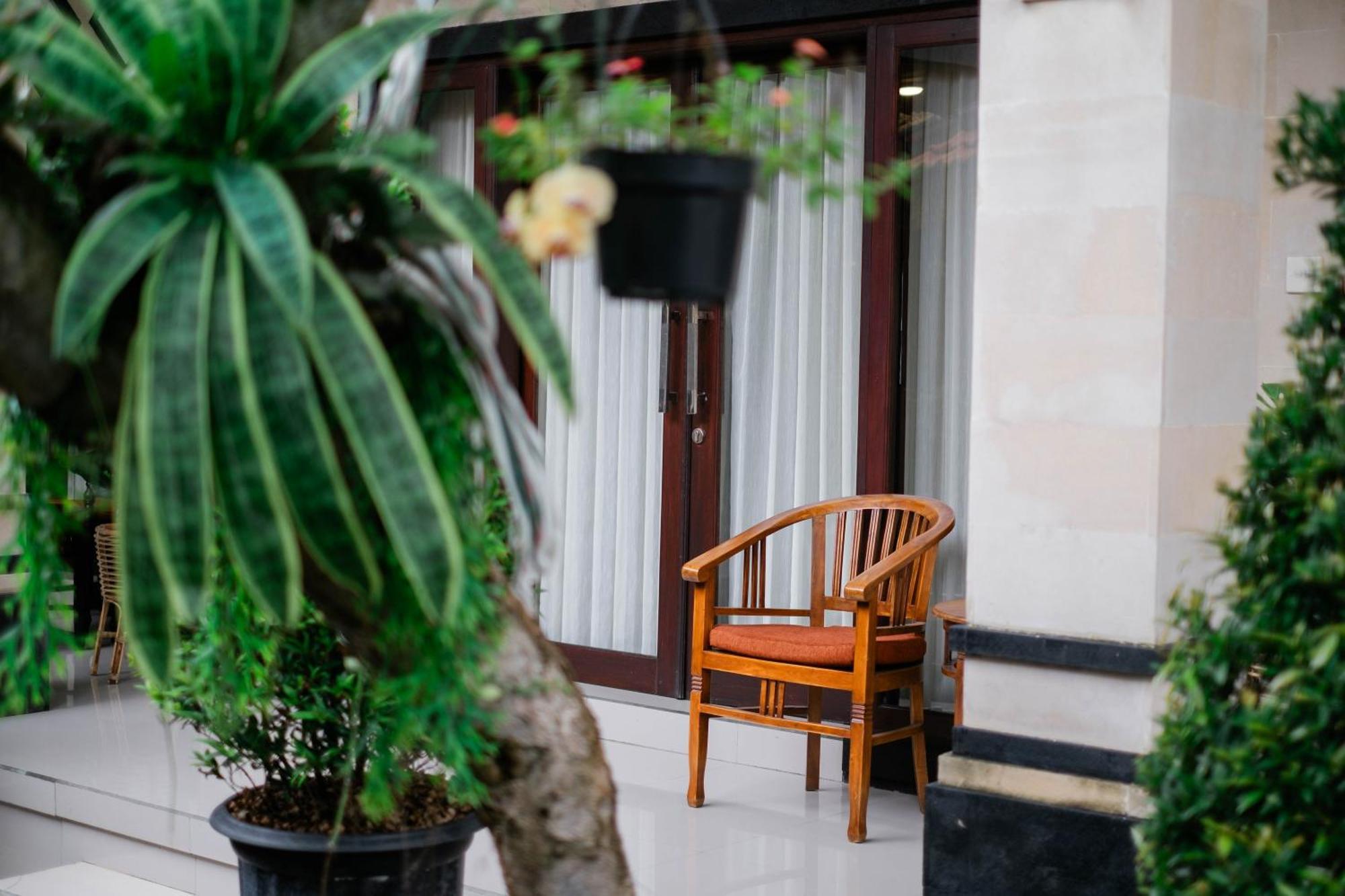 Puri Kasih Home Stay Sanur Exteriör bild